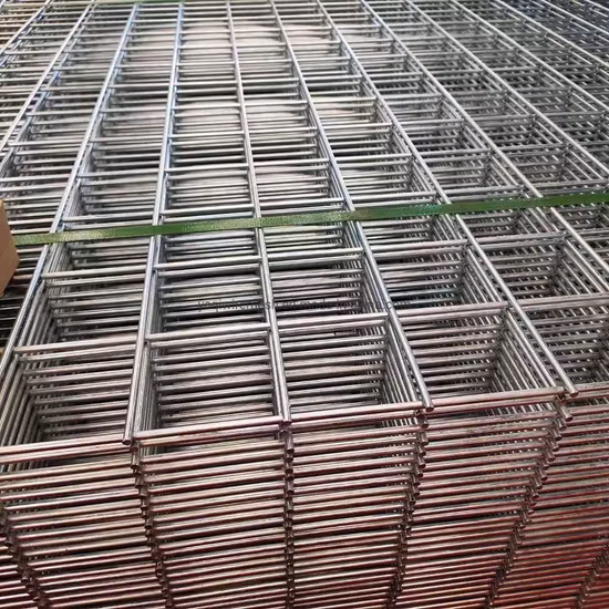 2,0 mm 3,0 mm 4,0 mm Panel de malla de alambre soldado galvanizado en caliente 50 mm * 50 mm 2 * 2 Panel de malla de metal soldado galvanizado para valla Panel para construcción de jaula de pájaros